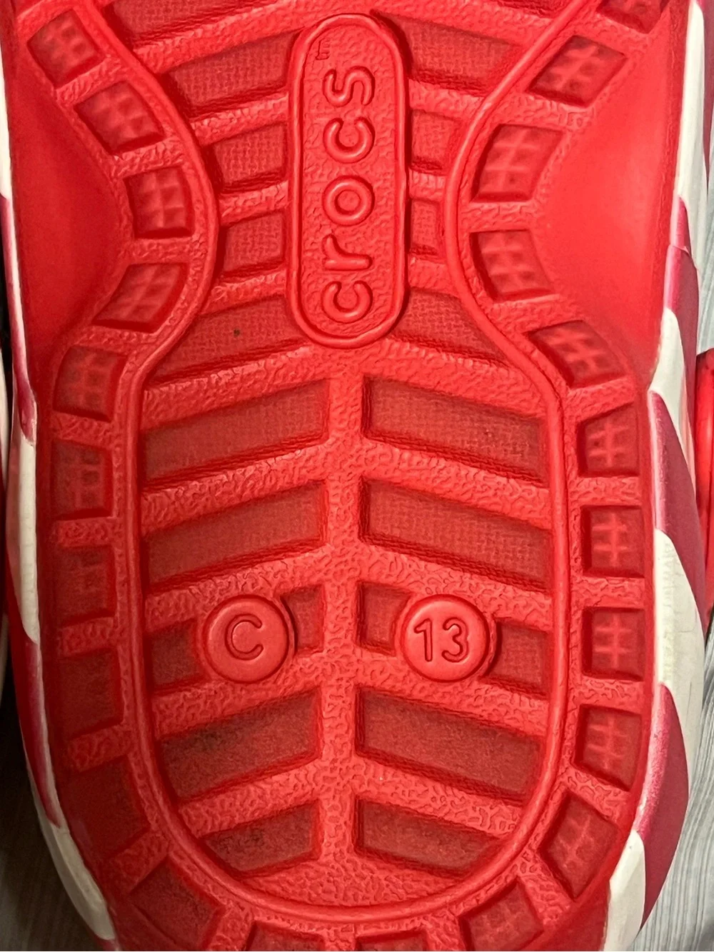 Disney Crocs Classic Lined Christmas Minnie Mickey Mouse Holiday Clogs Kids 13